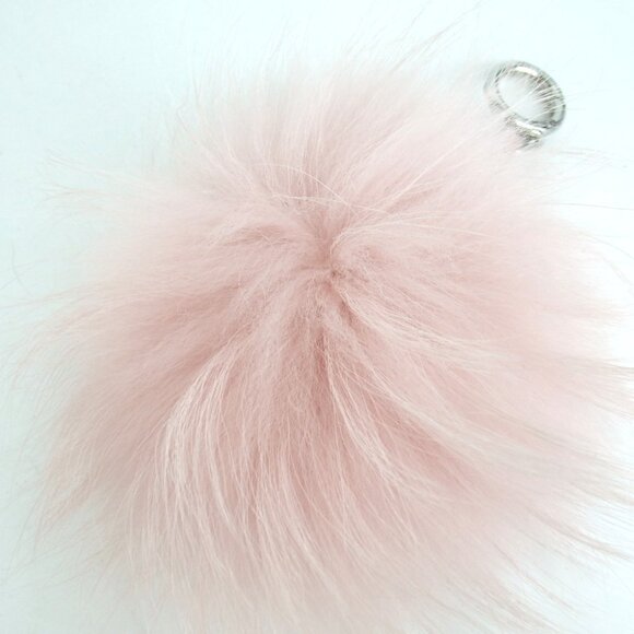 Authentic FENDI key ring [Used] - Picture 3 of 8